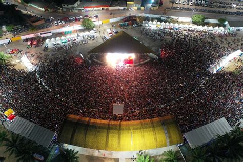 Voltar Pedra Casino Do Centro De Eventos De Agenda